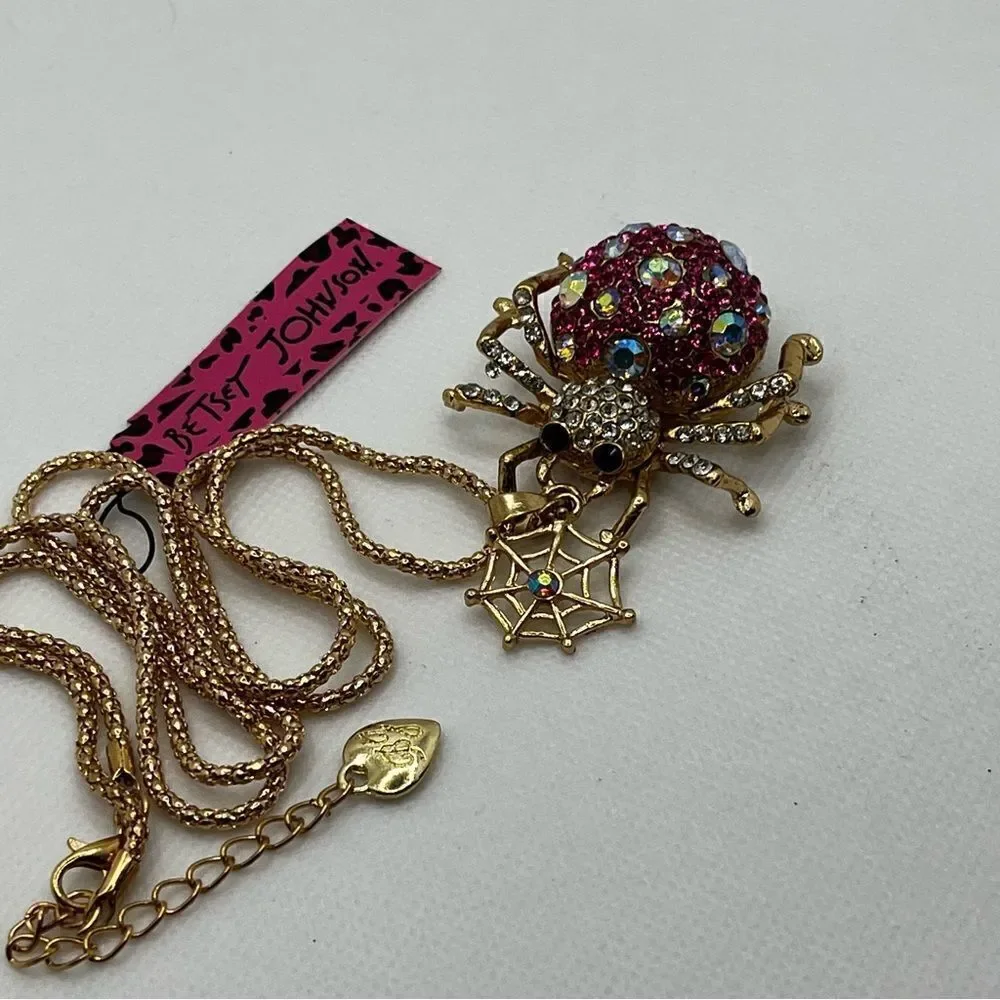 NECKLACE! HALLOWEEN! Betsey Johnson Pink Rhinestone Spider with Web BNWT